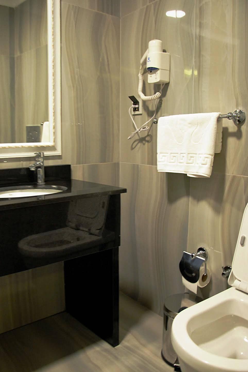 Trilye Kaplan Hotel Мудания Екстериор снимка